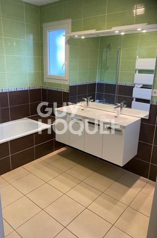 SAINT PEE SUR NIVELLE : Maison mitoyenne T4 (86 m²)