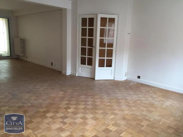 Appartement à louer 6 pièces 153.13m² Beauvais (60000)