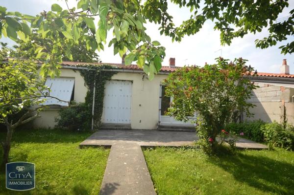 Maison à louer 2 pièces 46.6m²