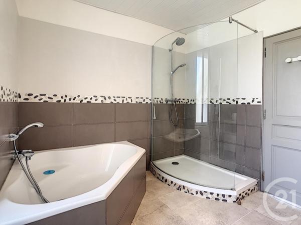 appartement à vendre  6 pièces - 100,60 m2 ST NAZAIRE - 44