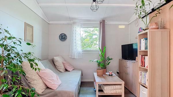 Charmant chalet T2 de 25 m2 sur Terrain de Loisirs viabilisé de 100 m2