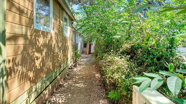 Charmant chalet T2 de 25 m2 sur Terrain de Loisirs viabilisé de 100 m2