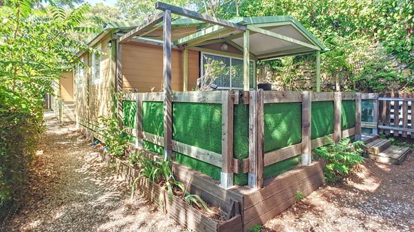 Charmant chalet T2 de 25 m2 sur Terrain de Loisirs viabilisé de 100 m2