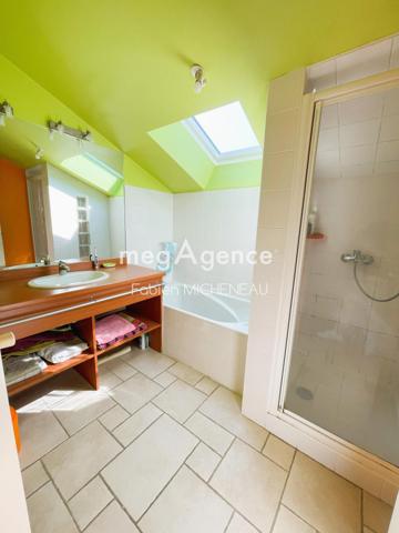 Maison à LA SEGUINIERE, 49280 - 8 pièces 146m²