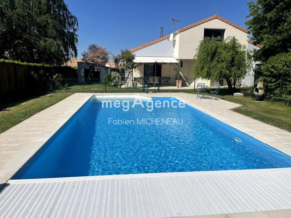 Maison à LA SEGUINIERE, 49280 - 8 pièces 146m²