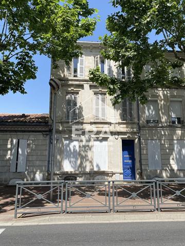 IMMEUBLE DE RAPPORT - 4 LOGEMENTS - CENTRE-VILLE DE SAINTES