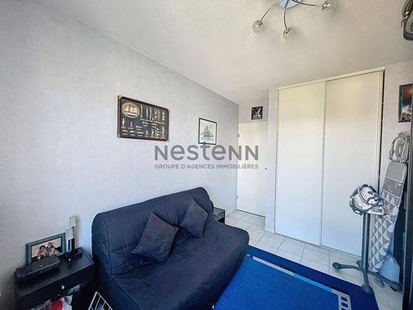 Appartement T4 de près de 100m2, 3 chambres, belle terrasse, place privative inclus