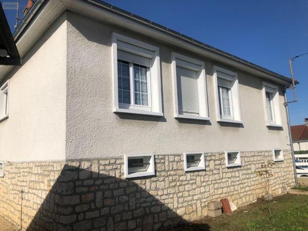 Maison à vendre à Issoudun dans l'Indre (36100), ref : 11813/1478