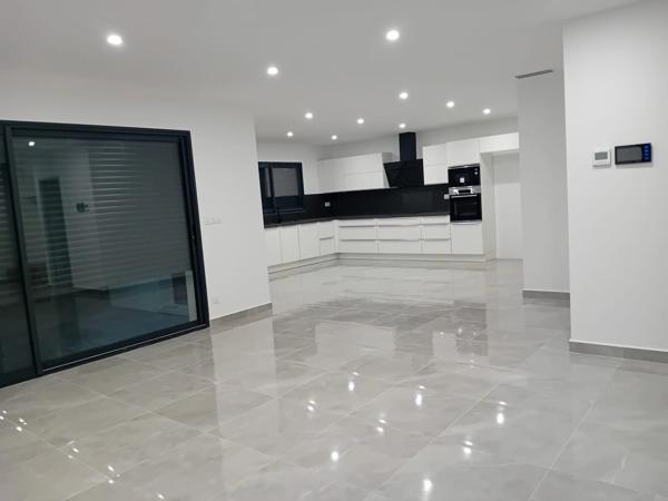 Maison à vendre 5 pièces SALLELES D'AUDE (11)