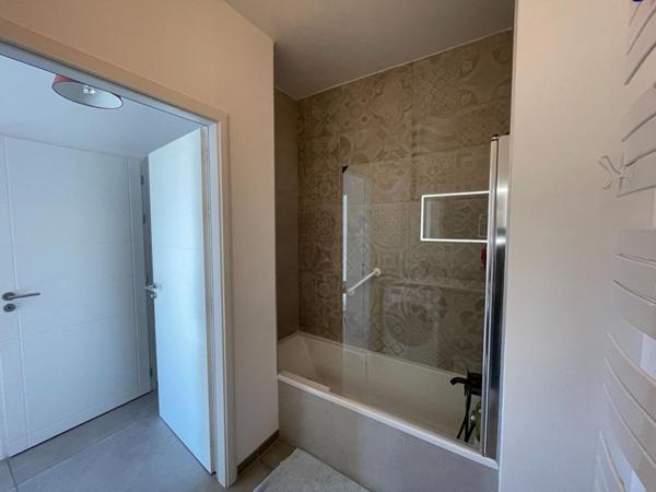 Appartement Castelnau Le Lez 4 pièce(s) 96.38 m2 rooftop