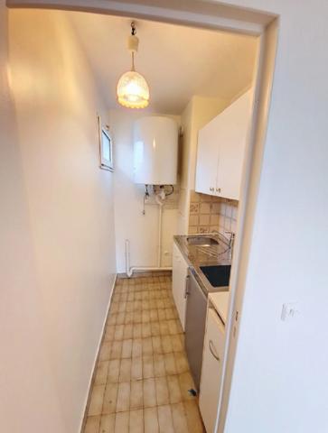 Studio CENTRE-VILLE Rambouillet 1 pièce(s) 23 m2 terrasse et box