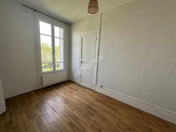 PUTEAUX MAIRIE Appartement 3 pièce(s) 46.9 m2