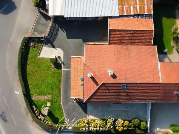Maison 4 chambres avec garage et véranda à CHEVROUX