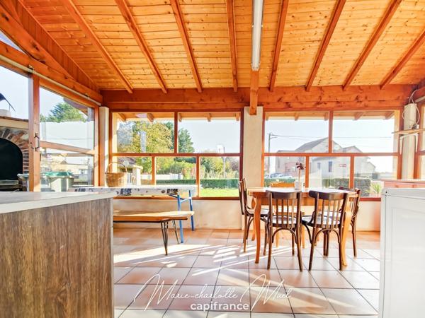 Maison 4 chambres avec garage et véranda à CHEVROUX