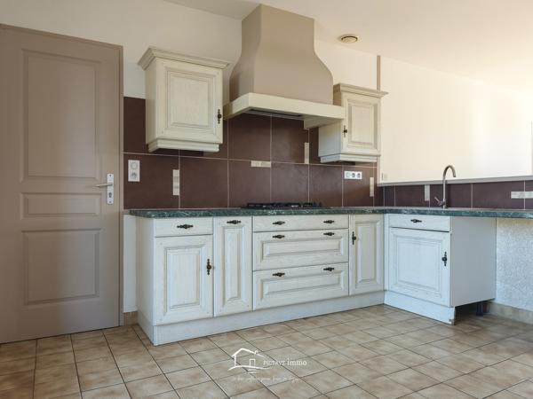 MAISON 4 CHAMBRES ET DOUBLE GARAGE Valence-en-poitou (86700)