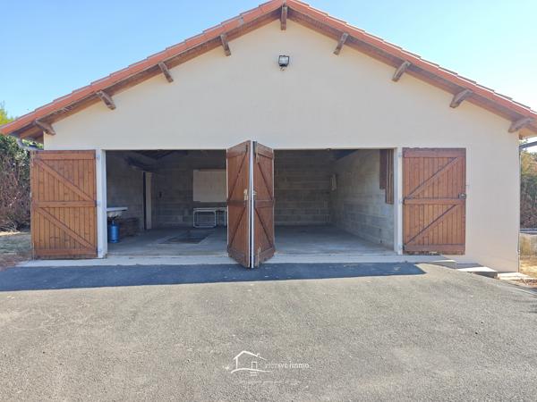 MAISON 4 CHAMBRES ET DOUBLE GARAGE Valence-en-poitou (86700)