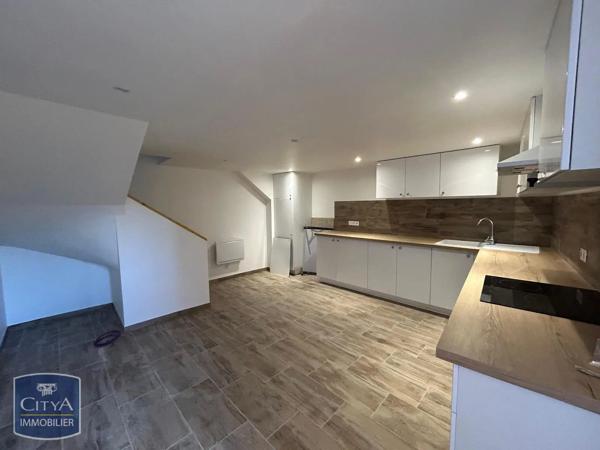 Maison à louer 3 pièces 53m² Bagnols-en-Forêt (83600)