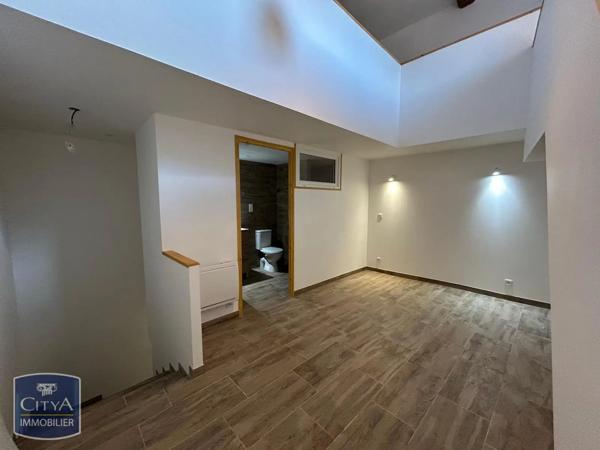 Maison à louer 3 pièces 53m² Bagnols-en-Forêt (83600)