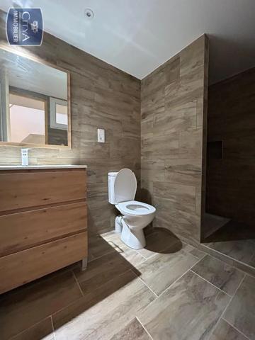 Maison à louer 3 pièces 53m² Bagnols-en-Forêt (83600)