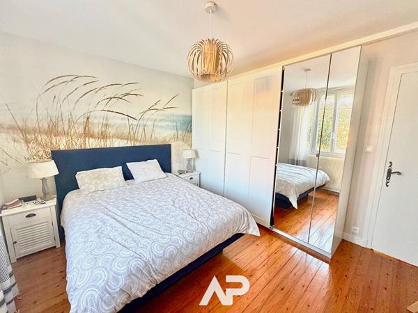 Maison rénovée - 3 chambres - BEAUREGARD €590 000 ** - Référence MRJH641D