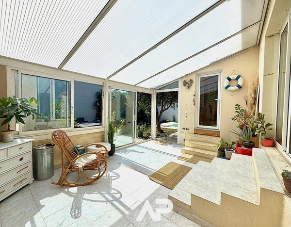 Maison rénovée - 3 chambres - BEAUREGARD €590 000 ** - Référence MRJH641D