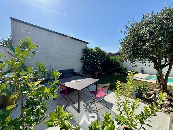 Maison rénovée - 3 chambres - BEAUREGARD €590 000 ** - Référence MRJH641D