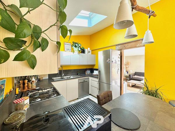 Maison rénovée - 3 chambres - BEAUREGARD €590 000 ** - Référence MRJH641D