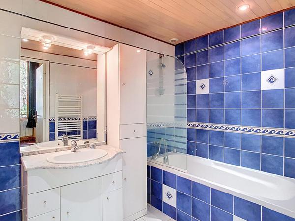 Bâtiment composant de 4 appartement au centre de Sarlat-la-Canéda