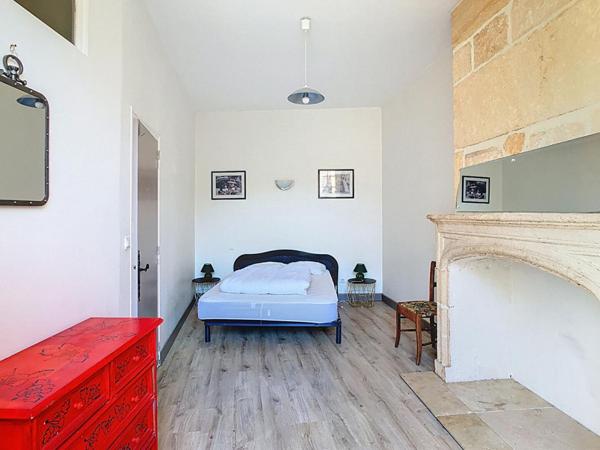 Bâtiment composant de 4 appartement au centre de Sarlat-la-Canéda