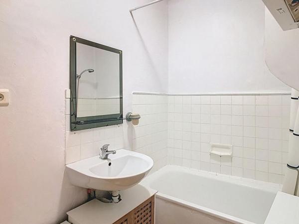 Bâtiment composant de 4 appartement au centre de Sarlat-la-Canéda