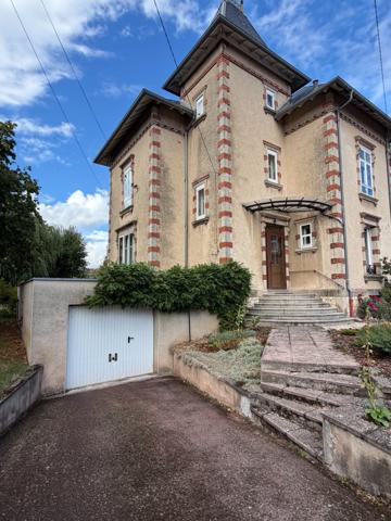 LUNÉVILLE – RARE ! Élégant hôtel particulier des années 1900 – 160 m² – 5 chambres – Terrain 674 m².