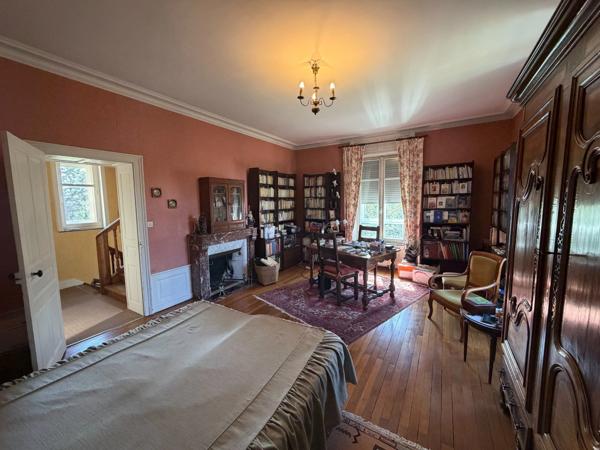 LUNÉVILLE – RARE ! Élégant hôtel particulier des années 1900 – 160 m² – 5 chambres – Terrain 674 m².
