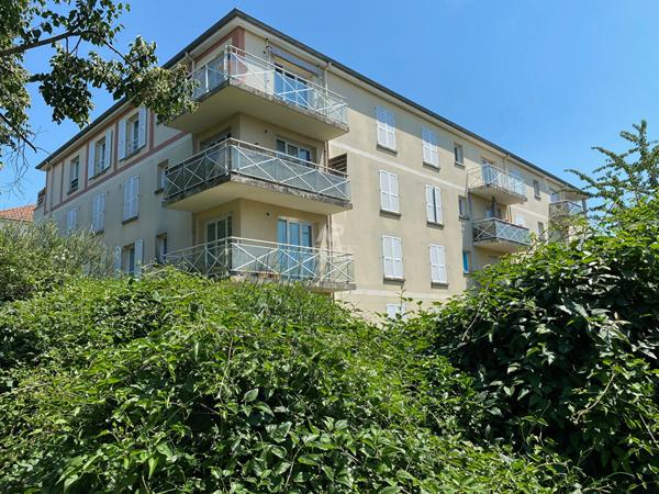Appartement Eragny Sur Oise 2 pièce(s) 51.69 m2 Loyer 1 029.39 €/mois charges comprises **  - Référence  MG11258