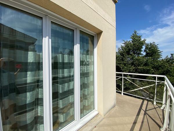 Appartement Eragny Sur Oise 2 pièce(s) 51.69 m2 Loyer 1 029 €/mois charges comprises **  - Référence  MG11258
