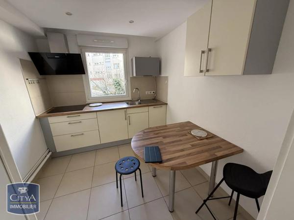 Appartement à louer 2 pièces 47.66m²