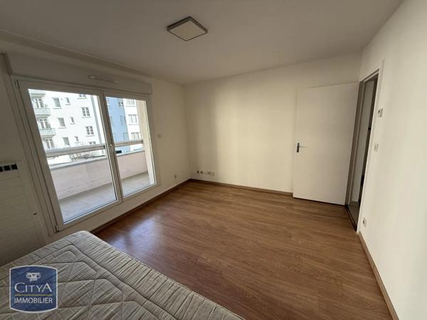Appartement à louer 2 pièces 47.66m²