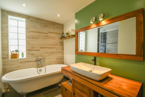 À VENDRE – APPARTEMENT F6 GRAND STANDING