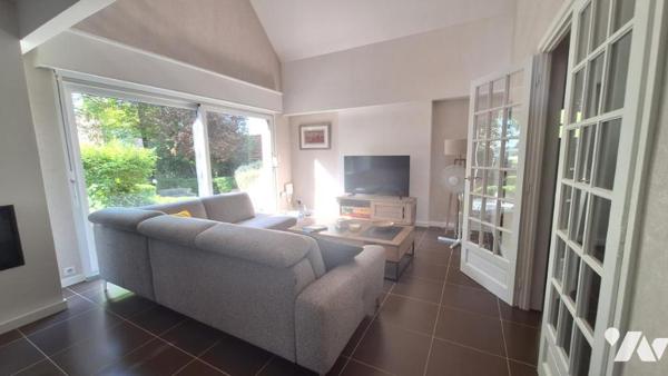 DAINVILLE - Spacieux Pavillon individuel SH env. 210 m² avec vaste garage et beau jardin terrasse
