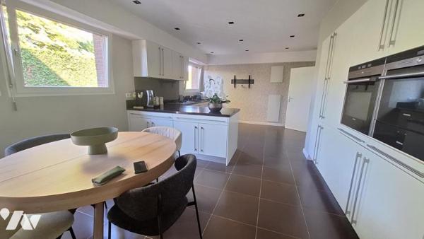 DAINVILLE - Spacieux Pavillon individuel SH env. 210 m² avec vaste garage et beau jardin terrasse