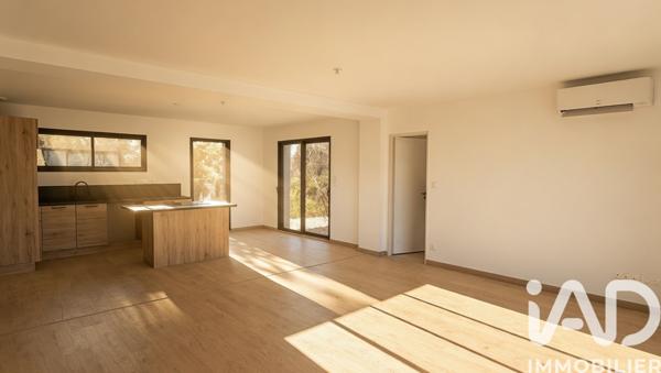 Maison à vendre 5 pièces 130 m² Camaret-sur-Aigues