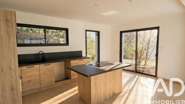 Maison à vendre 5 pièces 130 m² Camaret-sur-Aigues