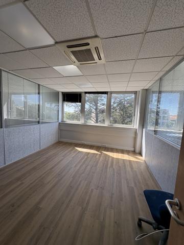 Marseille (13008) Beaux Bureaux de 205m2 - Escale Borely - A Louer