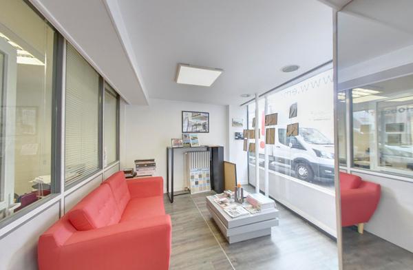 Local commercial Macon 1 pièce 77 m2