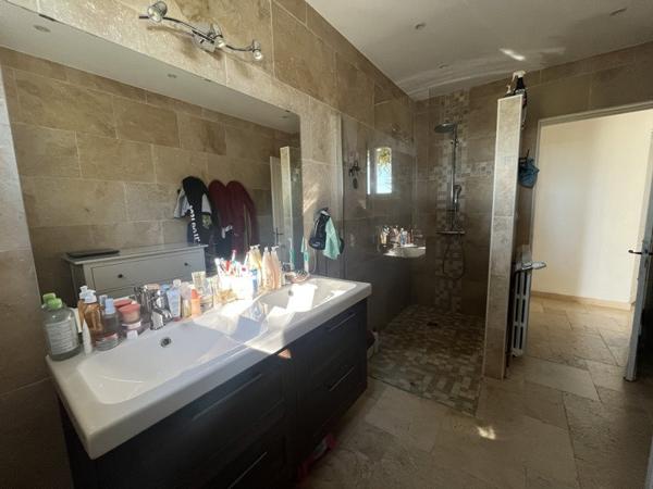 Maison à vendre |  La Roche-Chalais |  8 pièces | 237 m²