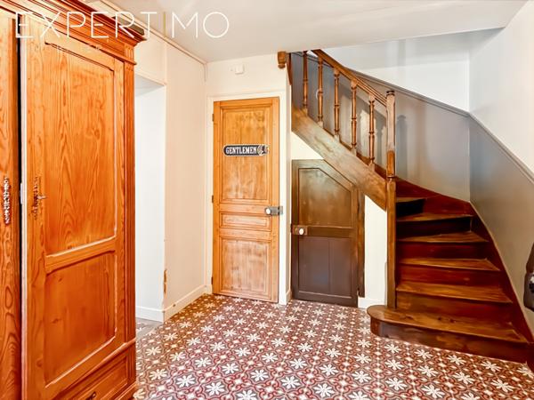 Breuillet (91650) NOUVEAUTÉ À BREUILLET À 100 m de la gare RER C Maison ancienne de 110 m² pleine de charme – entre ville et na