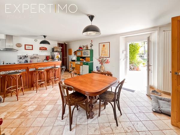 Breuillet (91650) NOUVEAUTÉ À BREUILLET À 100 m de la gare RER C Maison ancienne de 110 m² pleine de charme – entre ville et na