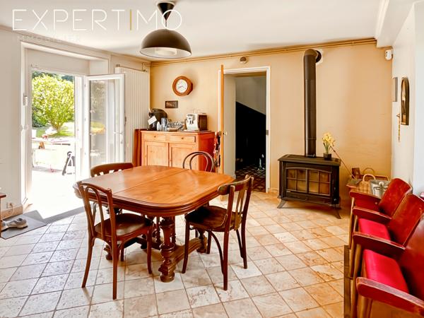 Breuillet (91650) NOUVEAUTÉ À BREUILLET À 100 m de la gare RER C Maison ancienne de 110 m² pleine de charme – entre ville et na