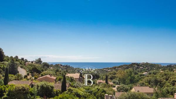 Cavalaire-sur-Mer, Villa 9 Chambres -  380 m² à vendre