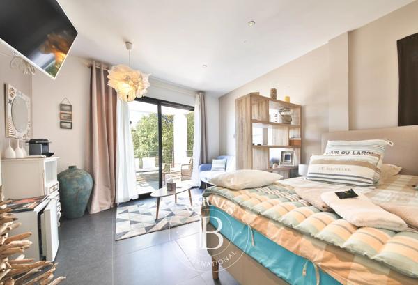 Cavalaire-sur-Mer, Villa 9 Chambres -  380 m² à vendre