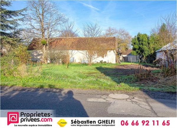 grange d'environ 45 m² avec terrain constructible d'environ 600 m²